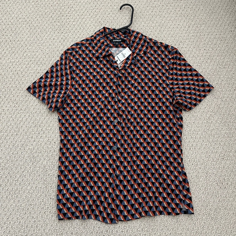 Men’s Express Size XS Geo Print Rayon Short Sleeve Shirt NEW WITH TAGS